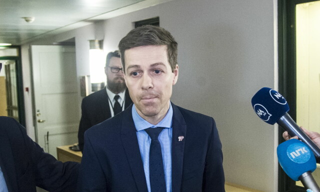 image: Fikk høre fra medpassasjer på t-banen at Listhaug trakk seg
